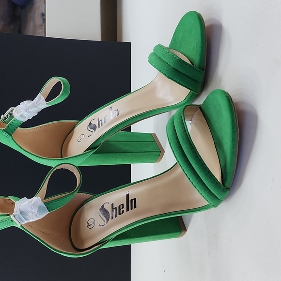 SHEin Emerald Green High Heels Size 6 - Picture 1 of 4